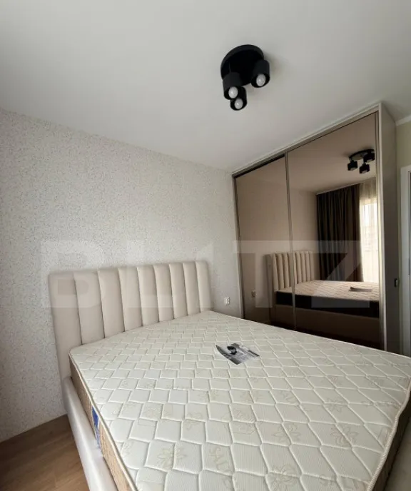 Apartament lux 2 camere 49 mp terasa 10 mp etaj intermedi