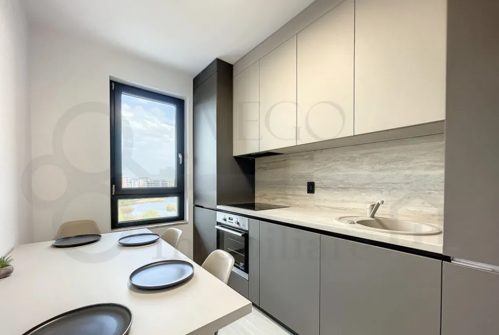 Apartament cu 3 camere 70 mp garaj subteran Park Lake