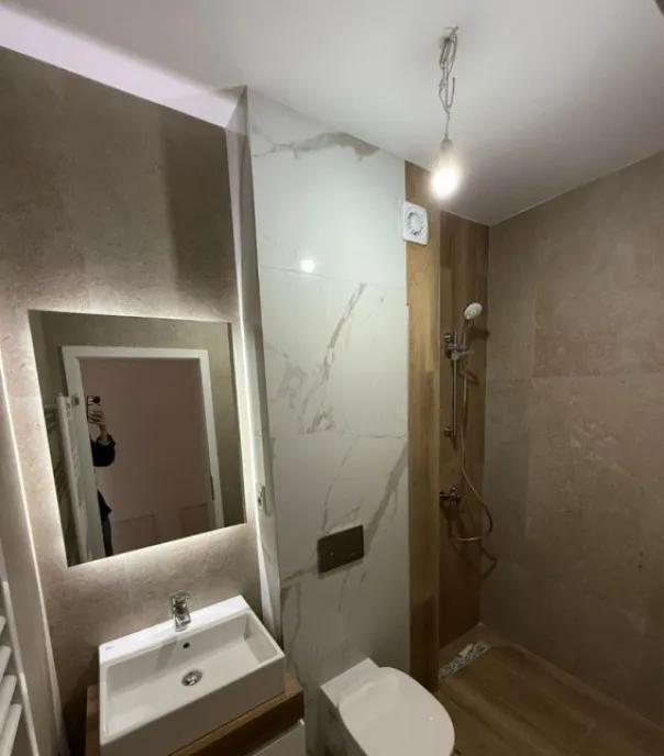 Apartament 4 camere Tractorul Parcare Boxa