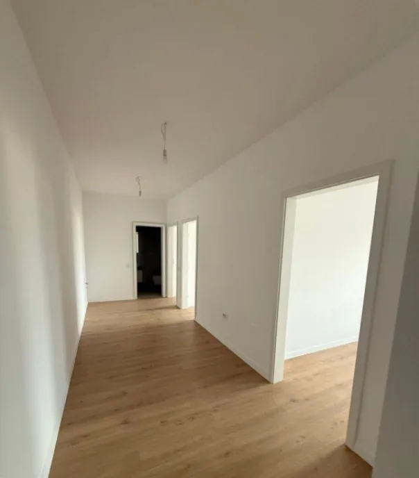 Apartament 4 camere Tractorul Parcare Boxa