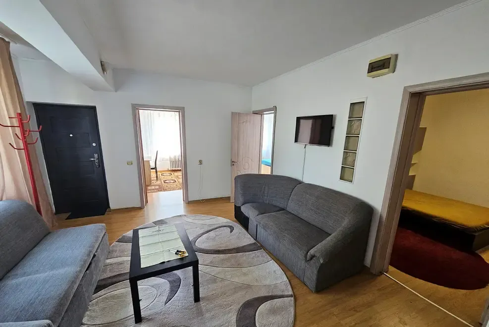 Inchiriere apartament 4 camere