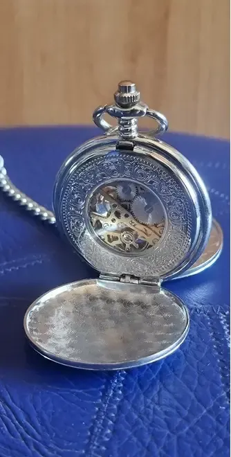 Ceas de buzunar clasic schelet Akribos XXIV AK609