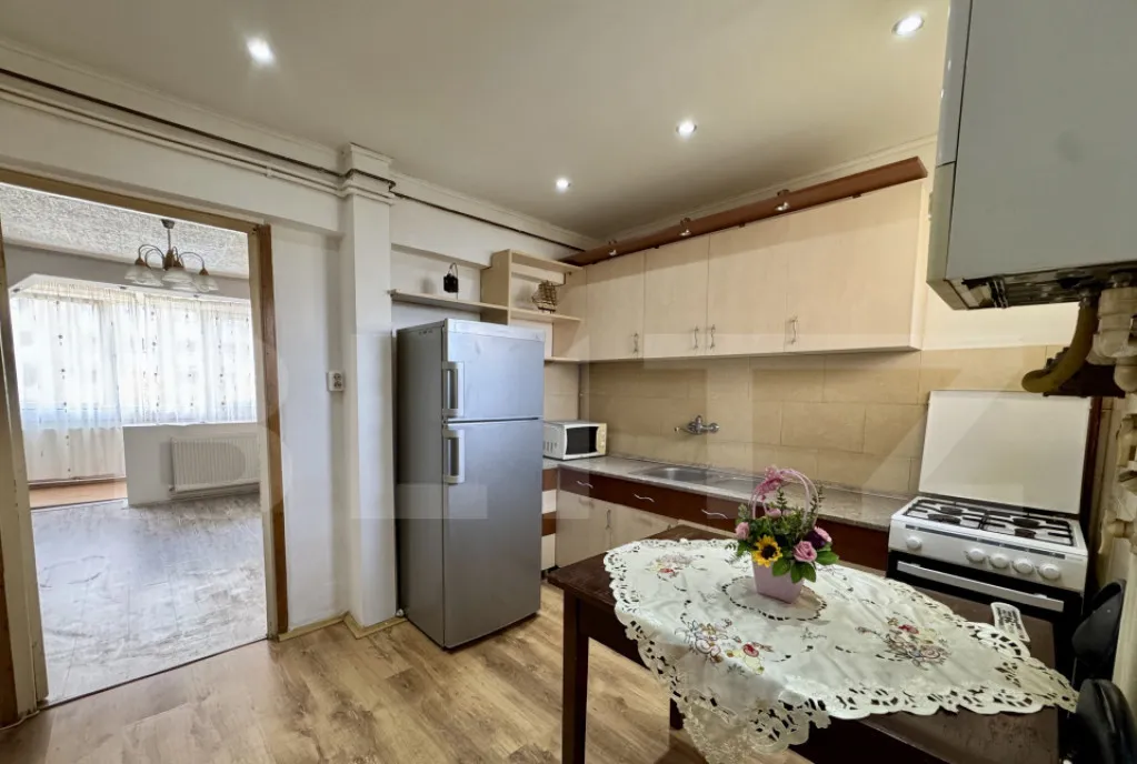 Garsoniera 32 mp 7 mp balcon zona Dambu