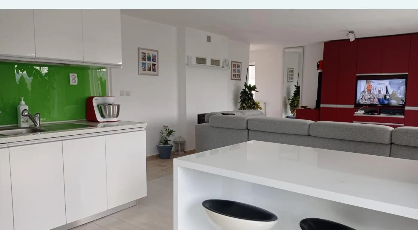 vand casa in limba ciugud