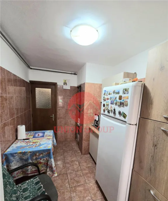 Apartament 3 Camere Decomandat zona Casa de Cultura