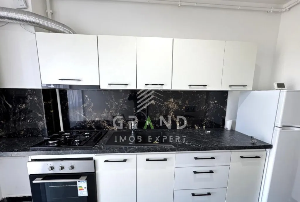 1 camera 40 mp Balcon Frunzisului-Manastur Di