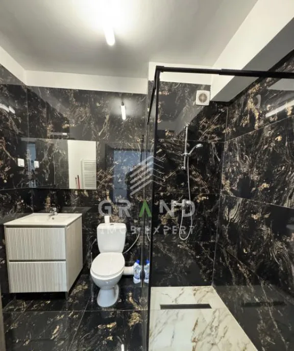 1 camera 40 mp Balcon Frunzisului-Manastur Di