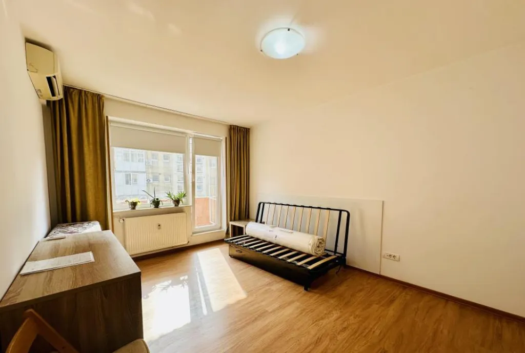 Apartament 3 camere Titan Piata Minis