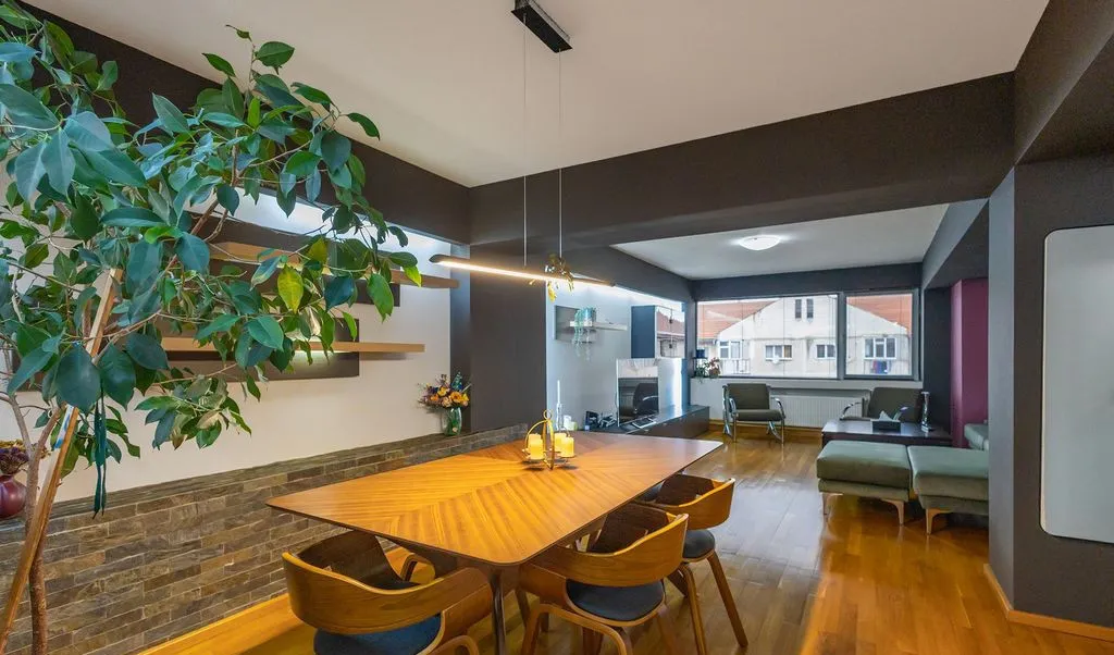 Apartament doua niveluri 139 mp si terasa 4 camere