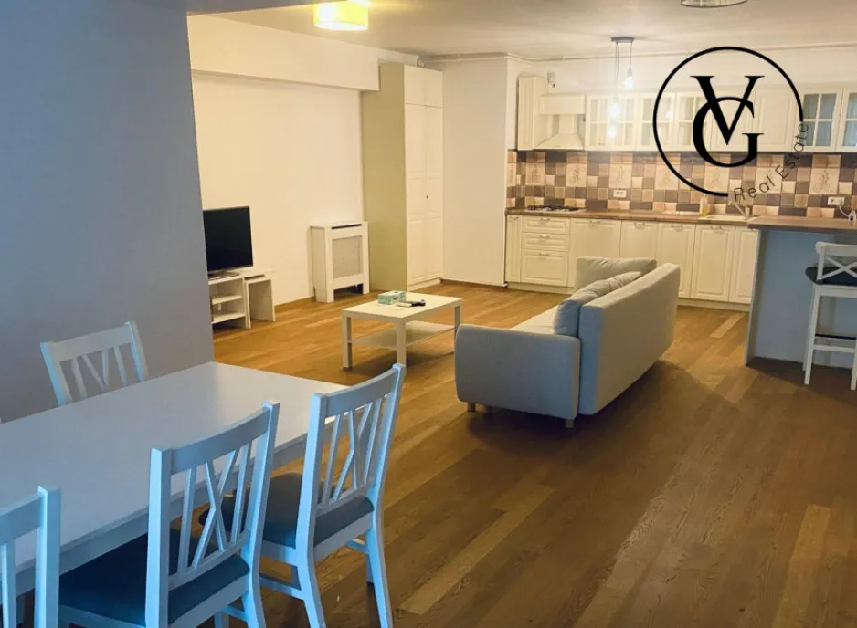 Apartament 2 camere 2 bai terasa spatioasa