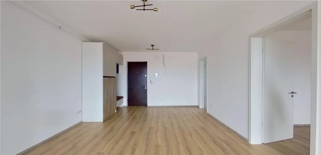 Pet Friendly Prima vedere spectaculoasa catre munti Garii