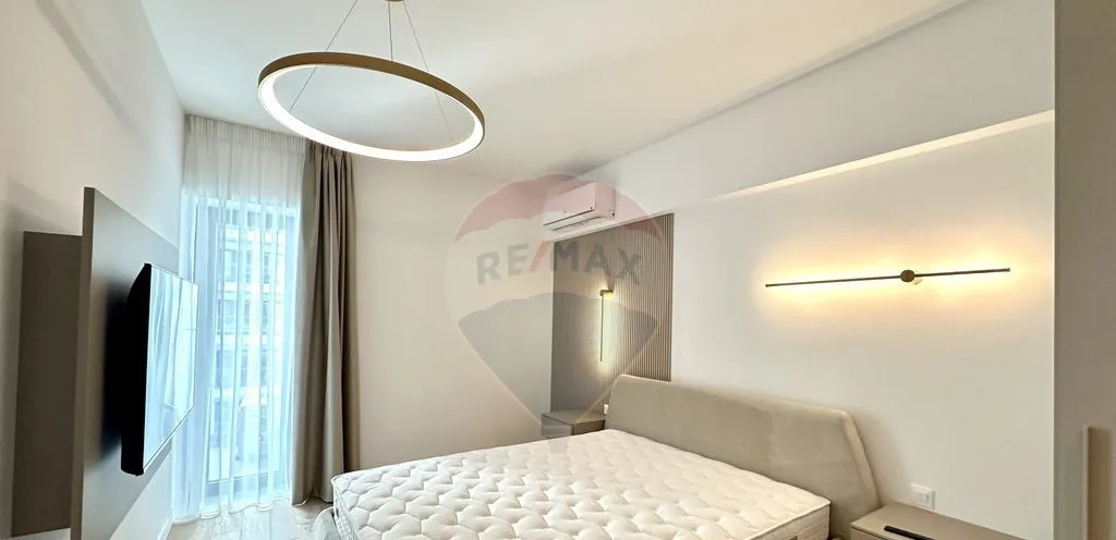 De inchiriat 2 camere in One Cotroceni/totul nou