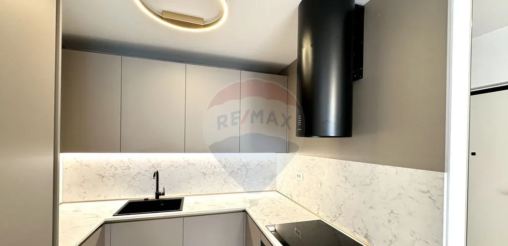 De inchiriat 2 camere in One Cotroceni/totul nou