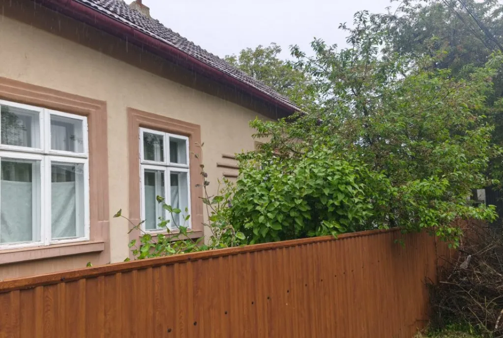 Casa teren 1767 mp zona Horea Radauti