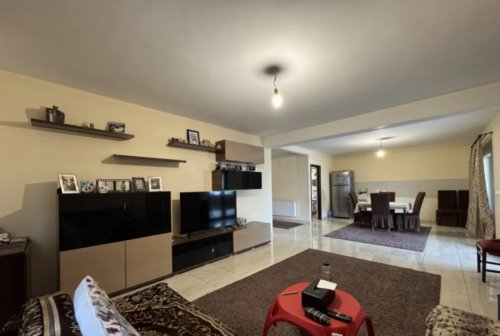 Vila P 1 Olteni Clinceni 5 camere 180mp teren 680mp