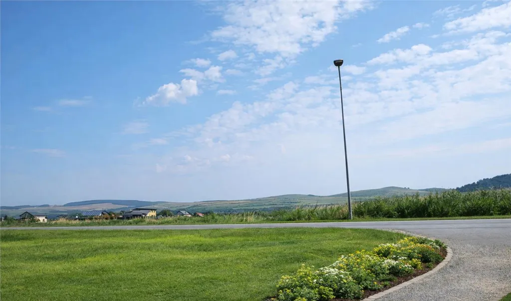 Casa eleganta pe 2 nivele la 15 minute de Brasov dj 112A