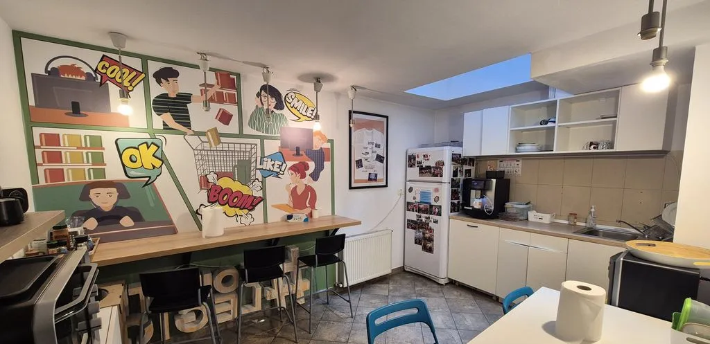 Cladire S P 4 Etaje 683 92 mp an de constructie 2006