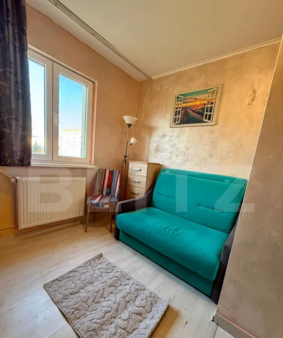 Camera de camin cu baie proprie loc de parcare