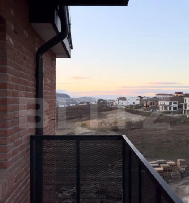 2 camere etaj intermediar la cheie garaj B