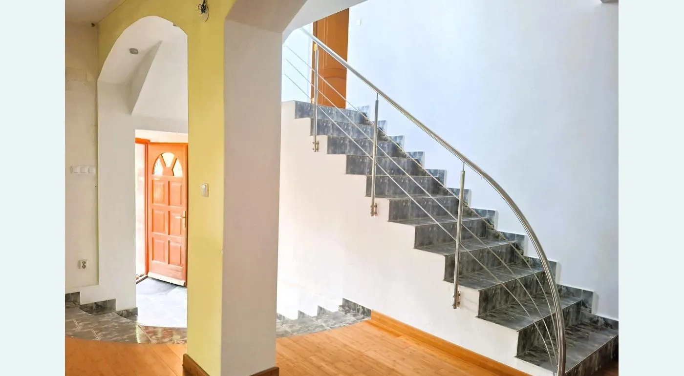 Vila Individuala Otopeni - Zona Lidl 6 Camere 5 Dormitoar