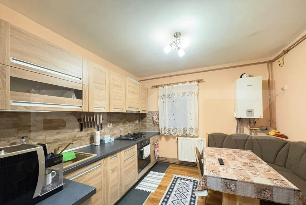 Apartament 3 camere 65 mp zona aem