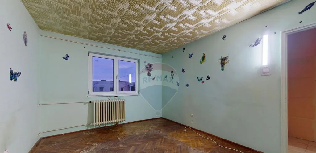 Apartament 3 camere de vanzare necesita renovare Sacele