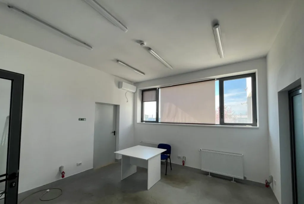 Spatiu comercial premium P 1 650 mp utili constructie 20