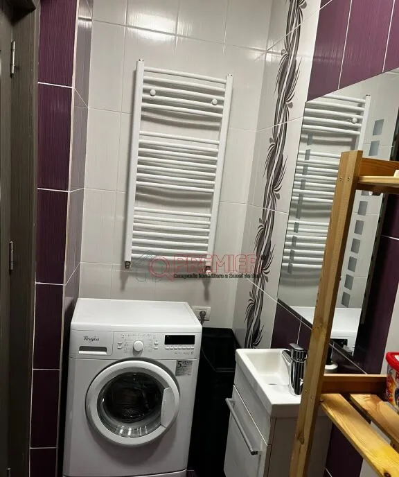 Piata Resita apartament modern 3 camere