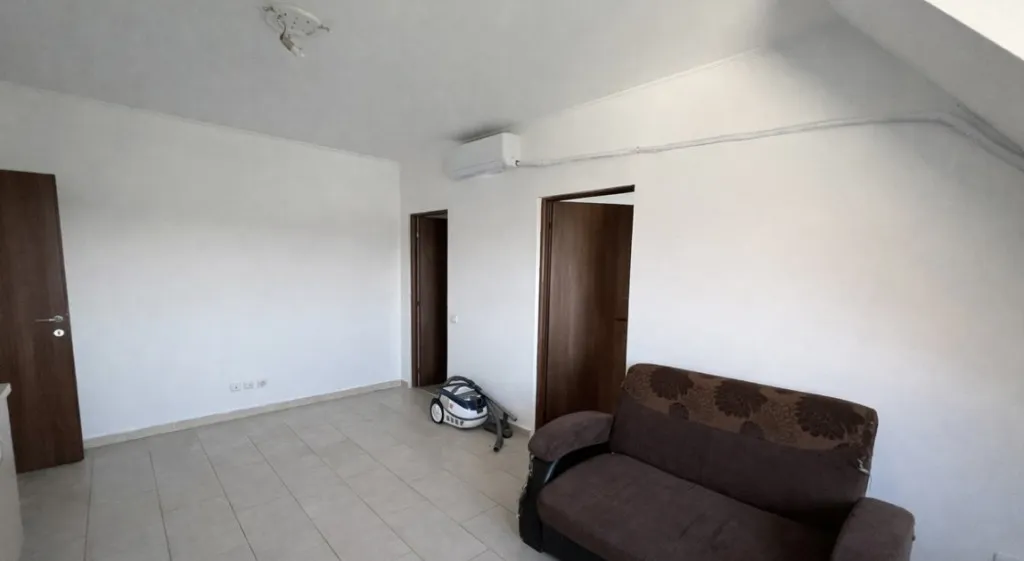 Apartament cu 3 camere Calea Lipovei
