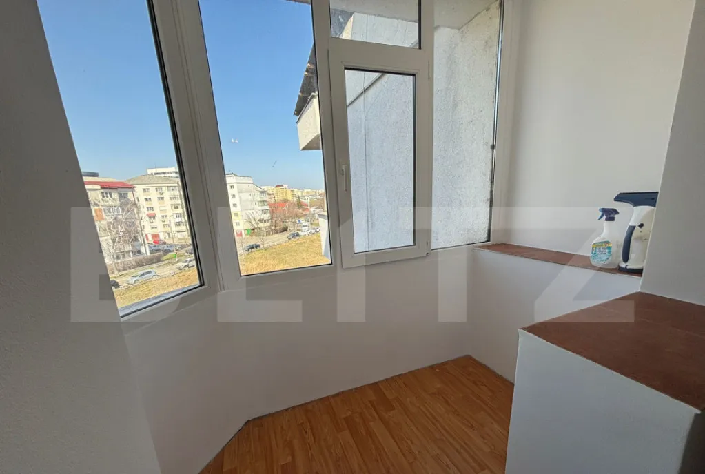 Apartament 3 camere 76 mp zona Nicolina