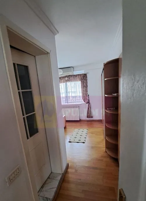 Apartament pe bd Decebal stradal