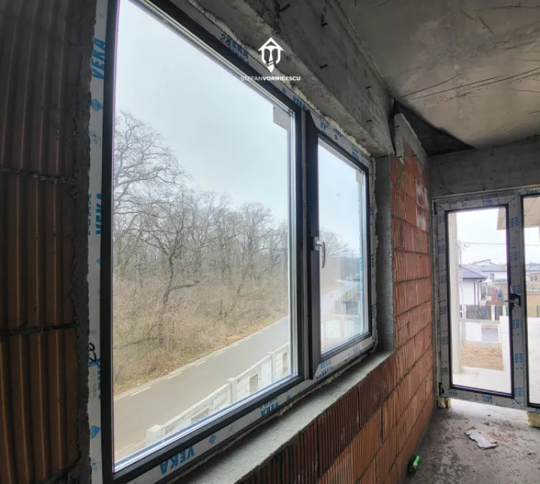 Casa individuala de vanzare - la rosu 167 mp utili