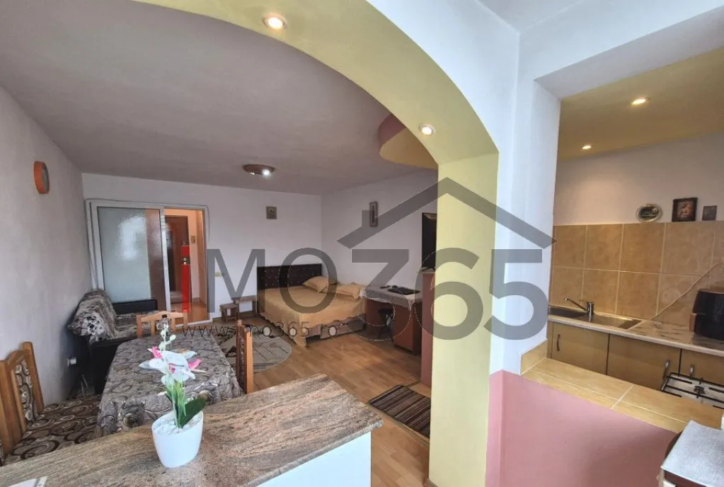 Garsoniera Craiovei Et 3 mobilat vedere strada