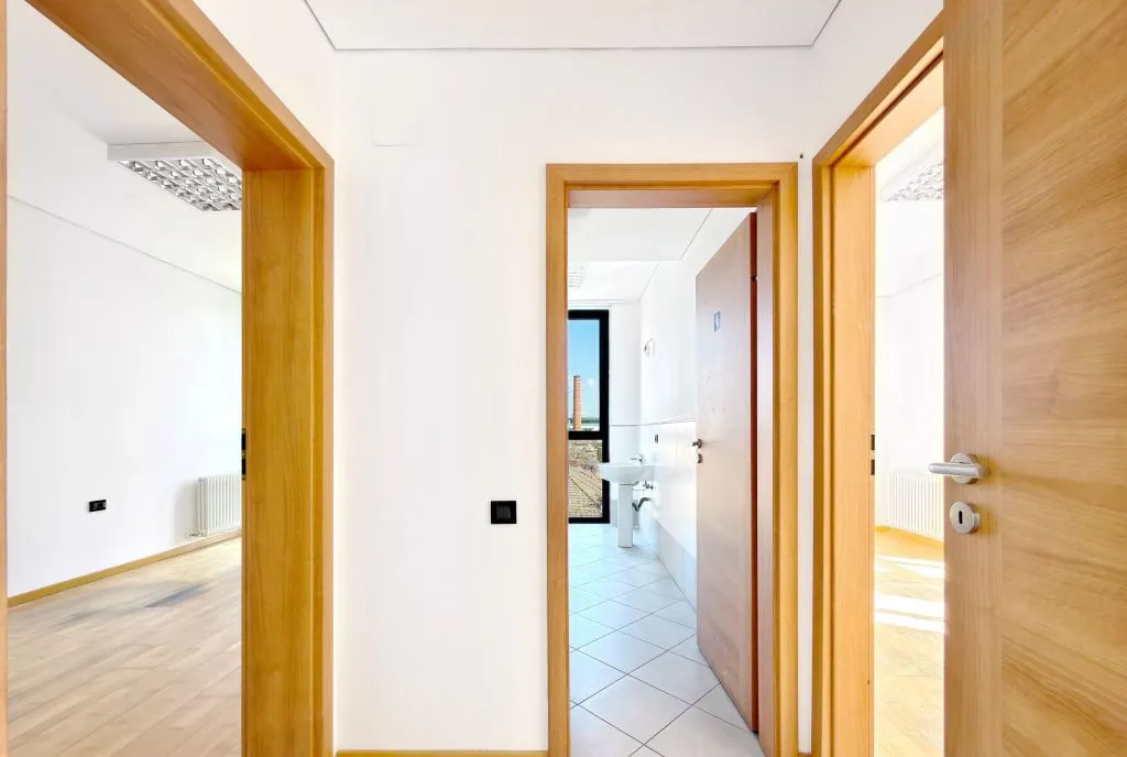 Office 3 Camere Lift Parcare Subterana Central Co