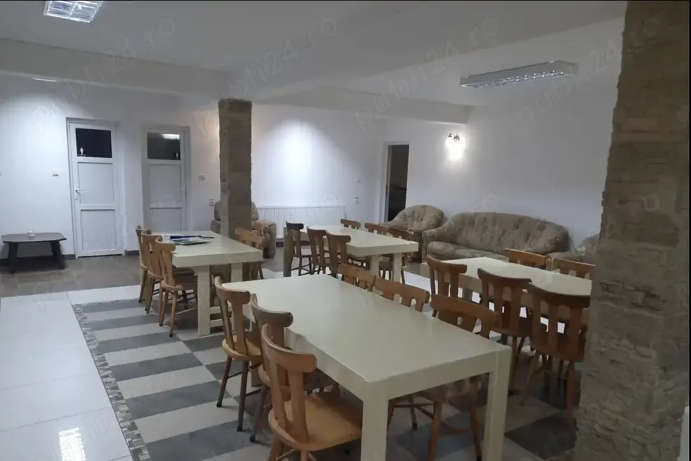 Cladire multifunctionala - Cladova Jud Arad