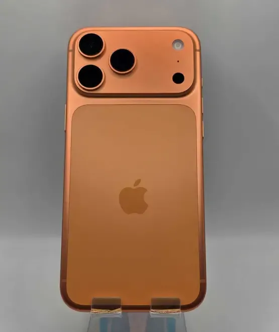 iPhone 17 Pro Max Cosmic Orange