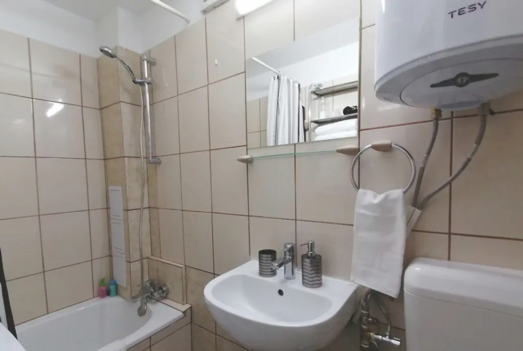 In exclusivitate Garsoniera de vanzare in zona Spitalul