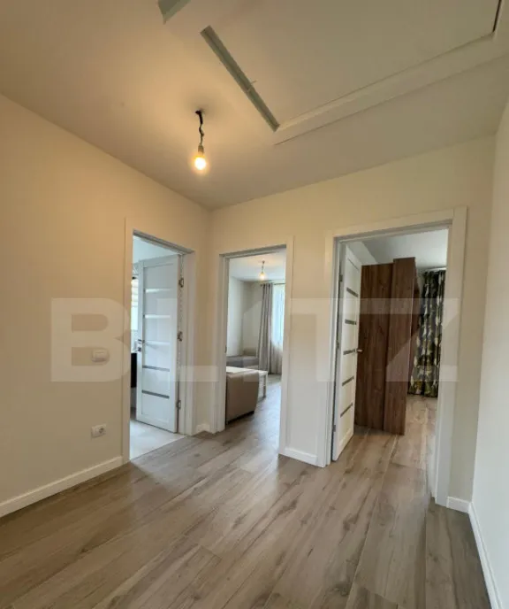 Casa cu 4 camere 515 mp teren curte amenajata