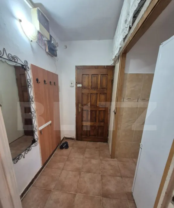 Apartament 2 camere vedere superba spre natura zona Maxx