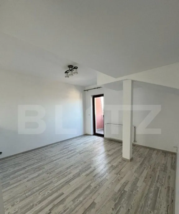 Apartament 3 camere 100mp situat pe 2 niveluri zona Radau