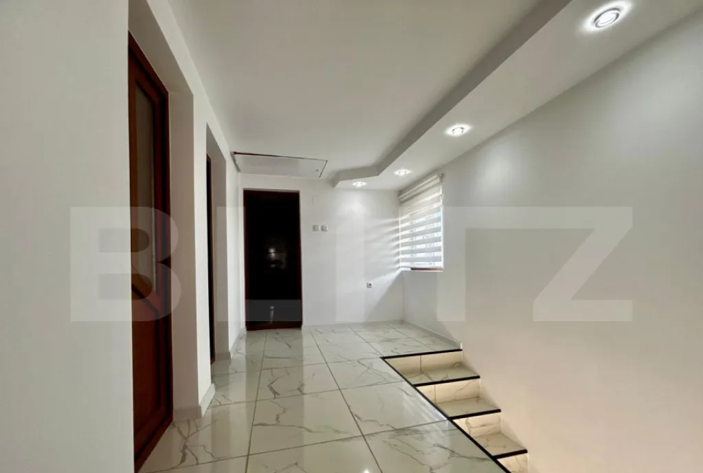 Casa S P 1 pod mansardabil 165 mpc teren 1175 mp la asfal