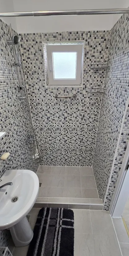 Eroii Revolutiei Giurgiului 5 minute de metrou in vila tv ac