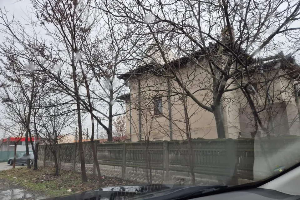 Alexandria casa vila de vanzare teren 1050 mp pretabil comercial