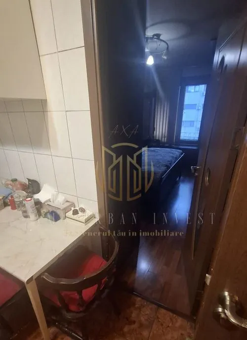 Piata Romana 3 Camere Decomandat 65 mp Investitie