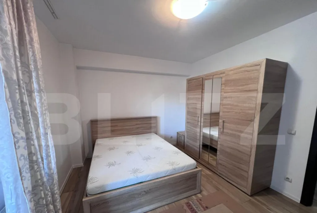 Apartament 2 camere curte proprie parcare inclusa bloc no