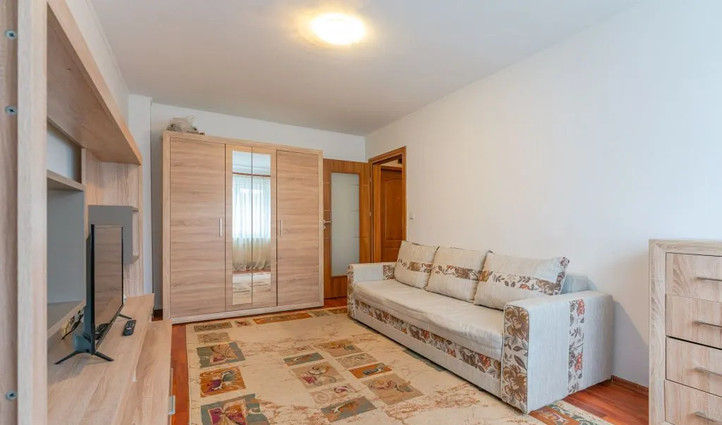 Garsoniera de 32 mp cu bucatarie separata parter zo