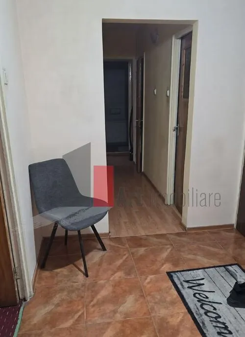 0 Comision Apartament de vanzare 3 camere et 2/8 Apar