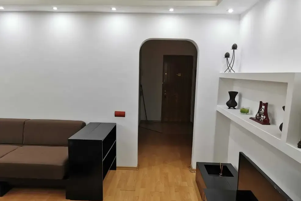 Zona Vitan Ap 3 camere decomandat