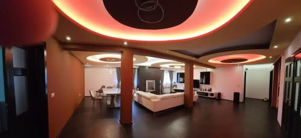 Vila Lux cu Piscina si Iaz Buhusi