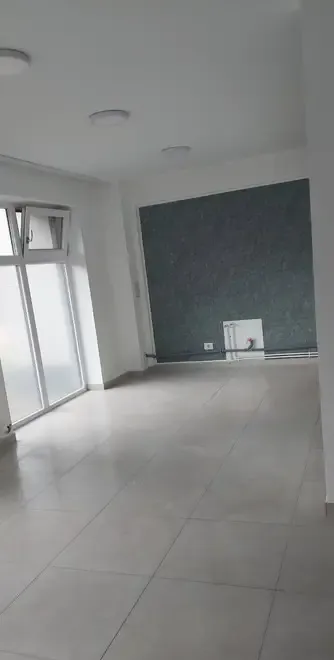 Inchiriez spatiu comercial